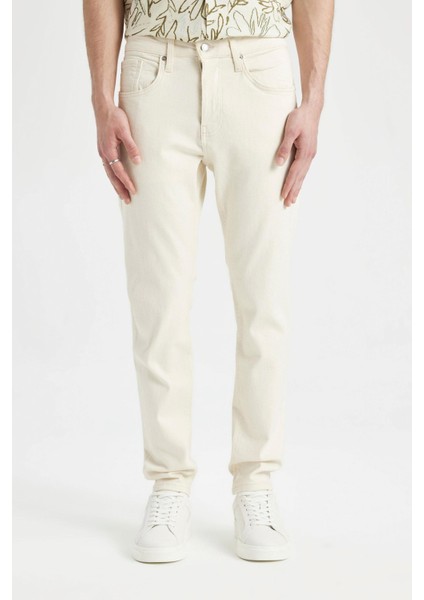 Slim Tapered Fit Dar Kalıp Normal Bel Daralan Paça Jean Pantolon C9743AX24SP