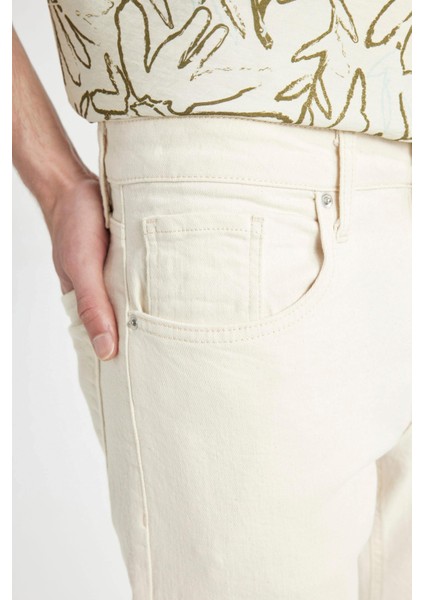 Slim Tapered Fit Dar Kalıp Normal Bel Daralan Paça Jean Pantolon C9743AX24SP