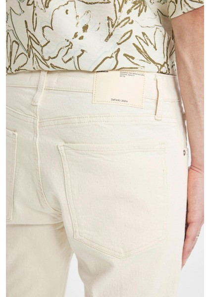 Slim Tapered Fit Dar Kalıp Normal Bel Daralan Paça Jean Pantolon C9743AX24SP