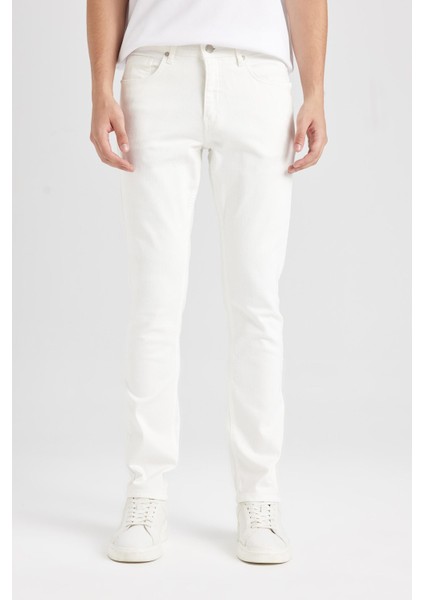 Pedro Slim Fit Dar Kalıp Normal Bel Dar Paça Beyaz Jean Pantolon fırsatları