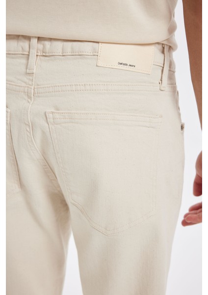 Slim Tapered Fit Dar Kalıp Normal Bel Daralan Paça Jean Pantolon C9743AX24AU