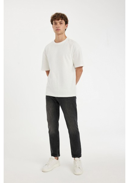 %100 Pamuk 90's Slim Fit Dar Kalıp Yüksek Bel Dar Paça Siyah Jean Pantolon D6612AX24AU modelleri
