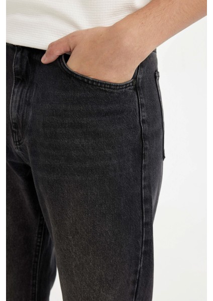 %100 Pamuk 90's Slim Fit Dar Kalıp Yüksek Bel Dar Paça Siyah Jean Pantolon D6612AX24AU indirimleri