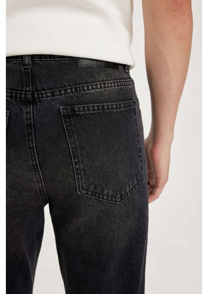 %100 Pamuk 90's Slim Fit Dar Kalıp Yüksek Bel Dar Paça Siyah Jean Pantolon D6612AX24AU
