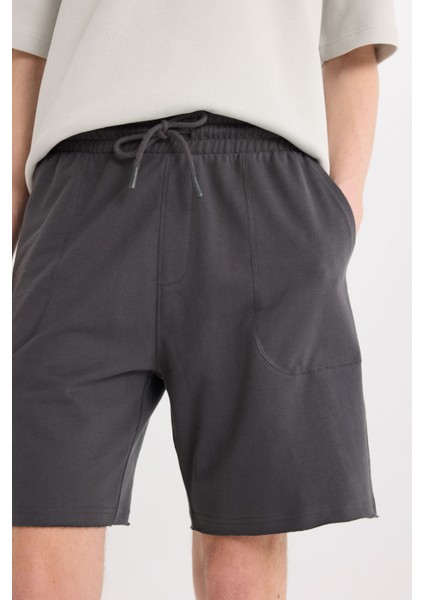 %100 Pamuk Slim Fit Dar Kesim Dar Paça Cepli Basic Düz Şort B8673AX25SM