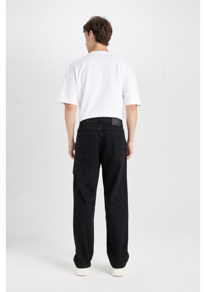 %100 Pamuk Wide Leg Fit Geniş Kalıp Normal Bel Geniş Paça Kargo Cepli Siyah Jean Pantolon B4638AX24AU
