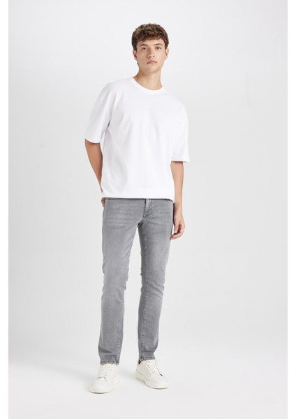 Pedro Slim Fit Dar Kalıp Normal Bel Dar Paça Jean Pantolon D1828AX24AU modelleri