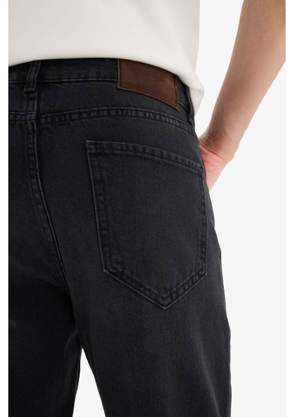 %100 Pamuk 90's Slim Fit Dar Kalıp Yüksek Bel Dar Paça Jean Pantolon D6612AX25SP indirimleri