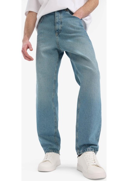 %100 Pamuk Baggy Fit Geniş Kalıp Normal Bel Geniş Paça Soluk Efektli Jean Pantolon D7279AX25SP fırsatları