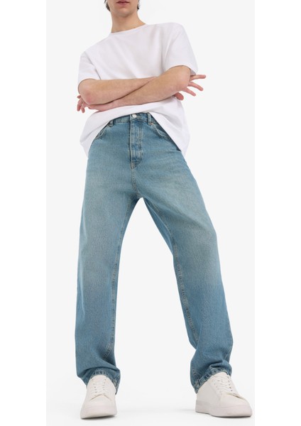 %100 Pamuk Baggy Fit Geniş Kalıp Normal Bel Geniş Paça Soluk Efektli Jean Pantolon D7279AX25SP indirimleri