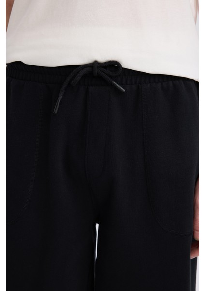 %100 Pamuk Slim Fit Dar Kesim Dar Paça Cepli Basic Düz Şort B8673AX25SM indirimleri