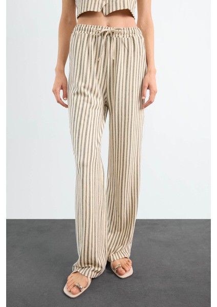 Fitted Çizgili Üç Cepli Uzun Pantolon F9009AX25SM fırsatları