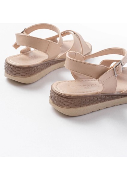 692-564 Nut Ortopedik Taban Çapraz Tokalı Kadın Sandalet indirimleri