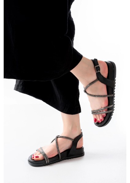 1001-1105 Siyah Platin Taşlı Günlük Kadın Sandalet