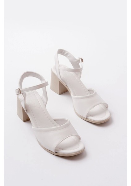 K-13 Beyaz Günlük Topuklu Kadın Sandalet modelleri
