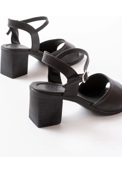 K-13 Siyah Günlük Topuklu Kadın Sandalet indirimleri