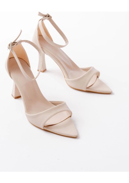 718 Bej Cilt Sivri Burunlu Topuklu Bilekten Bağlamalı Kadın Ayakkabı modelleri