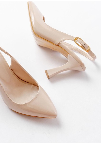 719 Bej Rugan Sivri Burunlu Toka Detaylı Topuklu Kadın Ayakkabı fırsatları