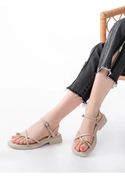 S-101 Bej Parmak Arası Taş Detaylı Günlük Kadın Sandalet