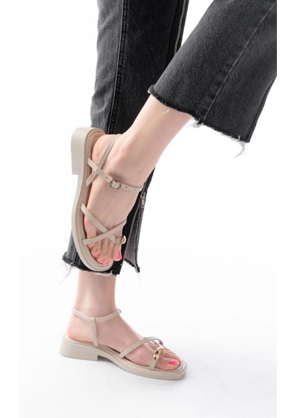 S-101 Bej Parmak Arası Taş Detaylı Günlük Kadın Sandalet fırsatları