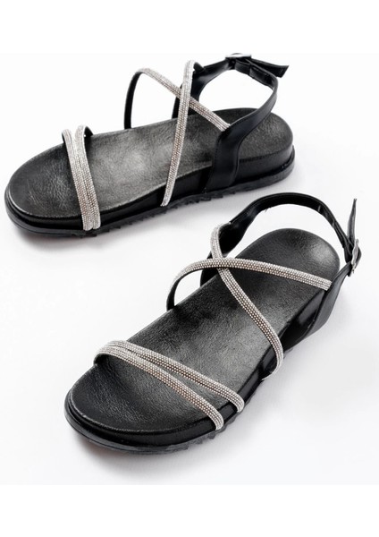 1001-1105 Siyah Gümüş Taşlı Günlük Kadın Sandalet modelleri