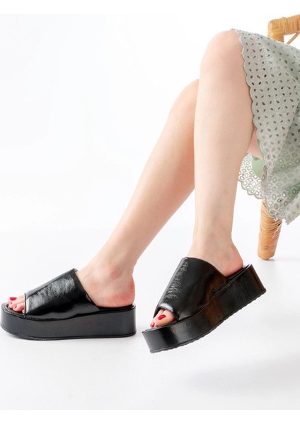 861-1011 Siyah Cam Kırığı Geniş Bantlı Dolgu Kadın Terlik fiyatları