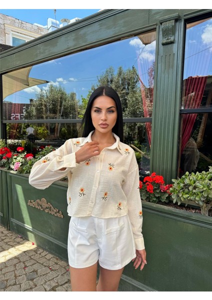 A.sarı Çiçek Nakışlı Kısa Pamuklu Gömlek fırsatları