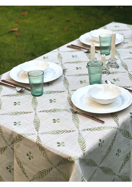 Bahar Masa Örtüsü