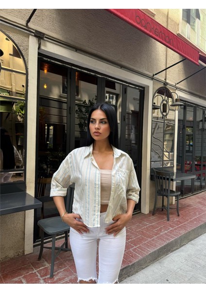 Mavi Çizgili Cepli Düğmeli Gömlek fırsatları