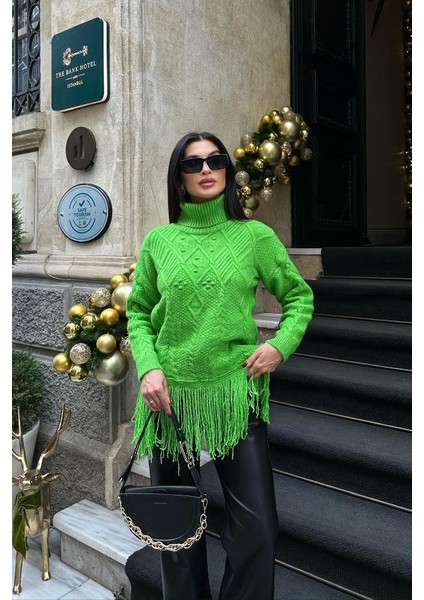 Kadın Fıstık Yeşili Triko Balıkçı Yaka Oversize Kazak fırsatları