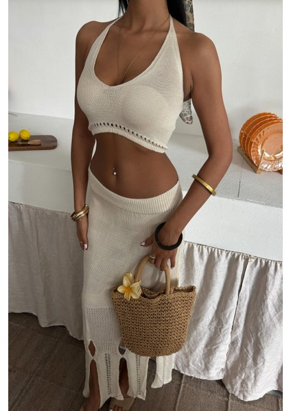 Kadın Ekru Kolsuz Triko Boyundan Bağlamalı Takım indirimleri