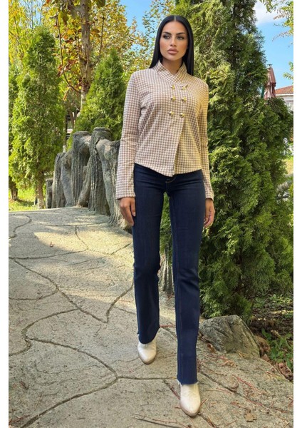 Kahve & Ekru Ekose Desen, Gold Düğmeli Dik Yaka Örme Triko Ceket fiyatları