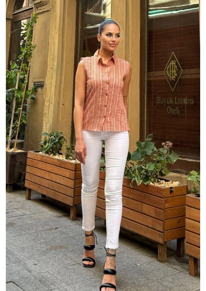 Kadın Bordo Çizgili Desen, Dokulu Bodrum Kumaş, Kolsuz Rahat Gömlek fiyatları