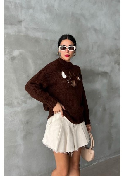 Kadın Kahverengi Oversize Triko Yarım Balıkçı Yaka Kazak indirimleri