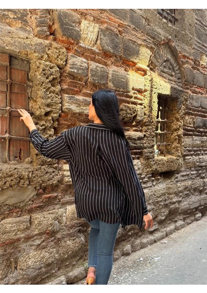 Siyah Çizgili Oversize Pamuklu Düğmeli Gömlek modelleri