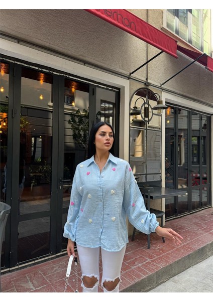 Mavi Kalp Nakışlı Viskon Gömlek indirimleri