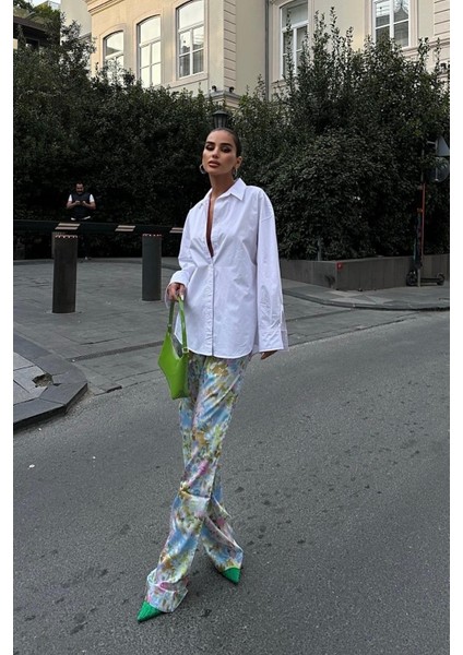 Kadın Beyaz Dokuma Sırt Dekolteli Polo Yaka Uzun Gömlek indirimleri