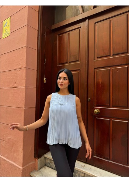 Bebe Mavi Astarlı Pileli Kolsuz Bluz indirimleri