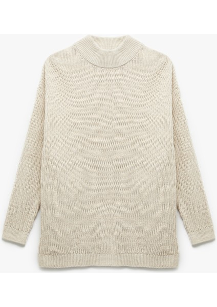 Uzun Kollu Dik Yaka Oversize Örgü Kazak