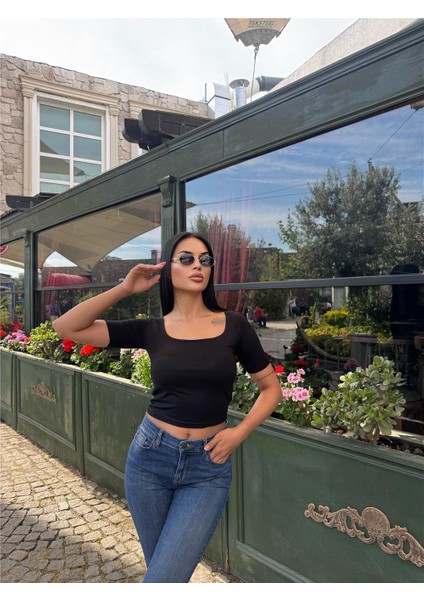 Kadın Siyah Kelebek Nakışlı Bisiklet Yaka Uzun Kollu Viskon Badi Tişört indirimleri