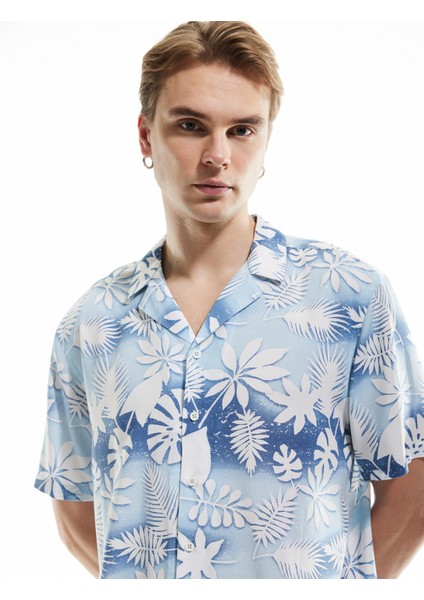 Viskon Kısa Kollu Regular Fit Devrik Yaka Çiçek Desenli Gömlek