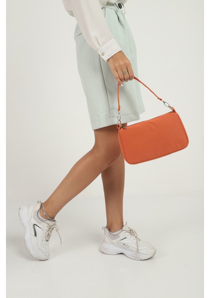 Turuncu U16 Baget El ve Omuz Çantası U:23 cm E:15 cm G:7cm