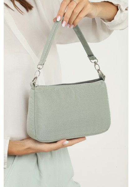 Yeşil U16 Baget El ve Omuz Çantası U:23 cm E:15 cm G:7cm