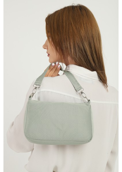 Yeşil U16 Baget El ve Omuz Çantası U:23 cm E:15 cm G:7cm