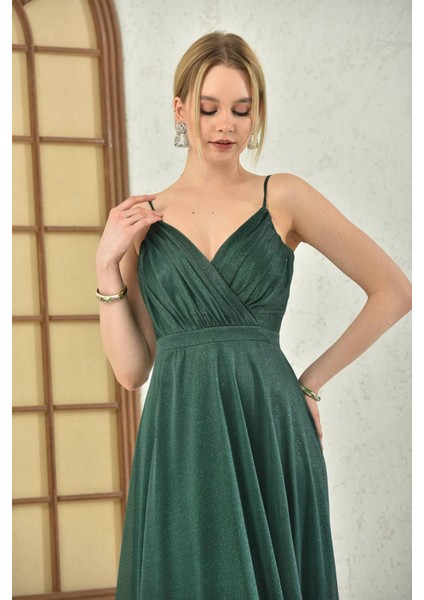 Kadın Zümrüt Yeşil Simli Kumaş Askılı Uzun Abiye - NBS9276 fırsatları