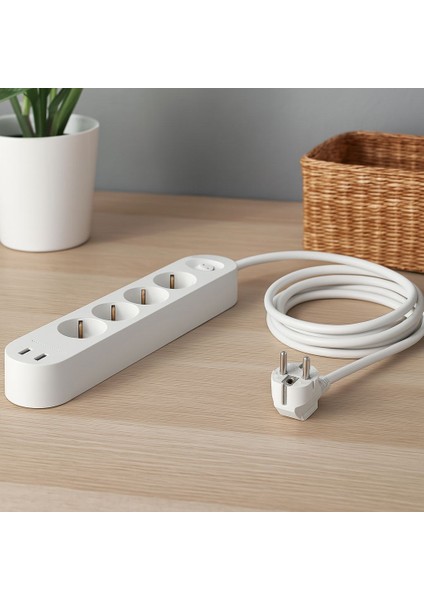 Koppla 4'lü Priz 3 M Beyaz 2 USB Girişli Enerji Tasarruflu fırsatları
