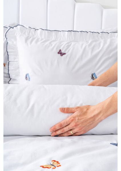 Kelebekli Çift Kişilik Nakışlı %100 Pamuklu Nevresim Takımı & Çeyiz Seti fırsatları