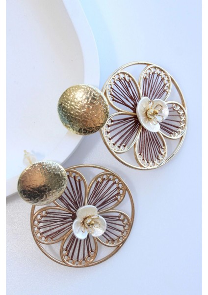 Metal Çerçeveli Çiçek Tasarım Örgü Ipli Kadın Çelik Küpe modelleri