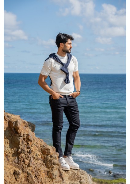 Bisiklet Yaka Kendinden Desenli Triko Tshırt fiyatları