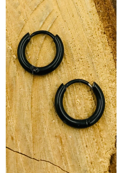 Gümüş Renk Figürlü Çelik Küpe